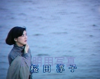 2湖に立つ女4.jpg